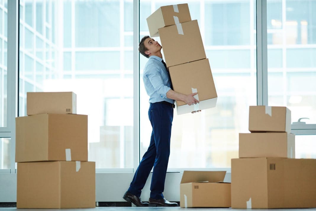 Heavy boxes 11860 Vista Del Sol, Ste. 128 Sciatica Flare-Ups: Causes and Chiropractic Care