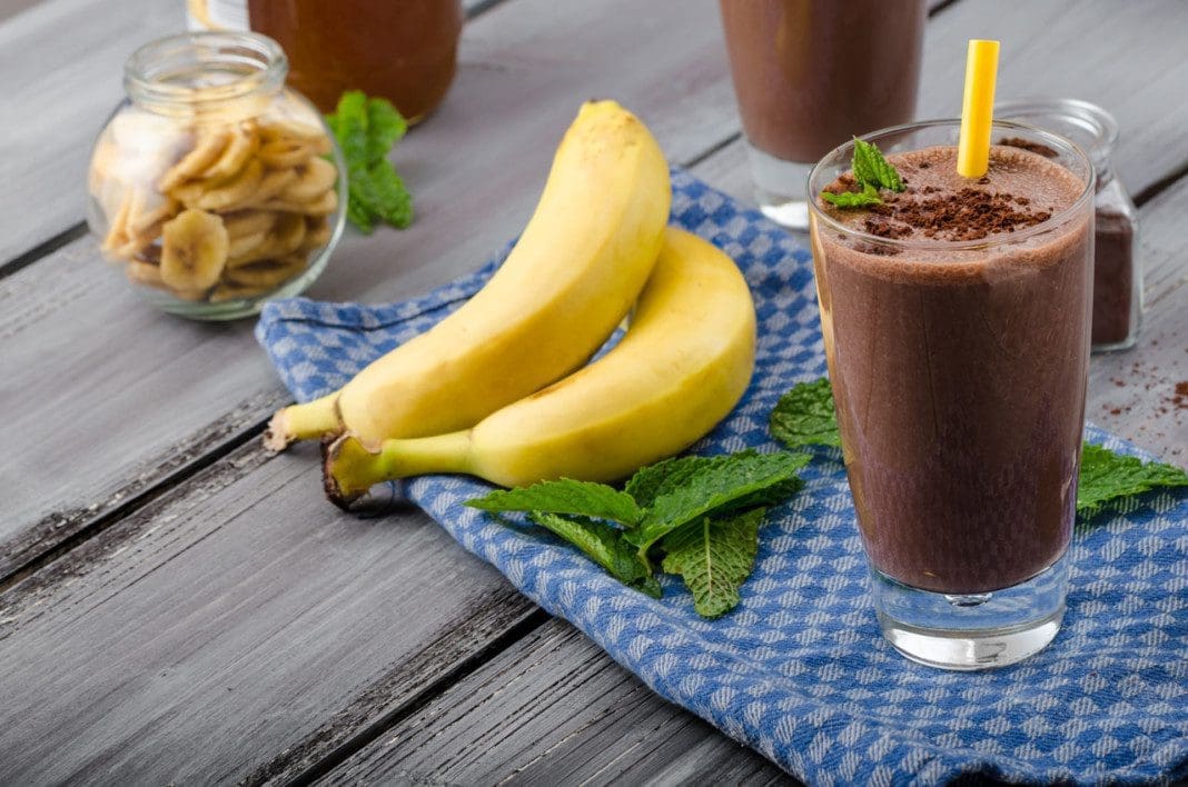 Chocolate-banana smoothie
